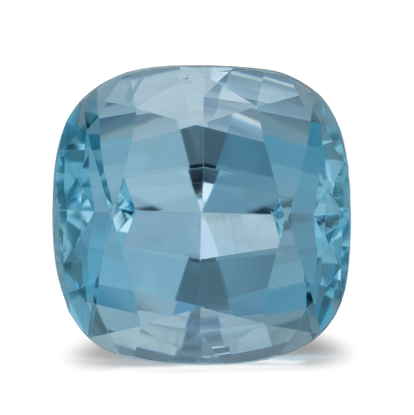 CUSHION 3.80ct Natural Aquamarine 
