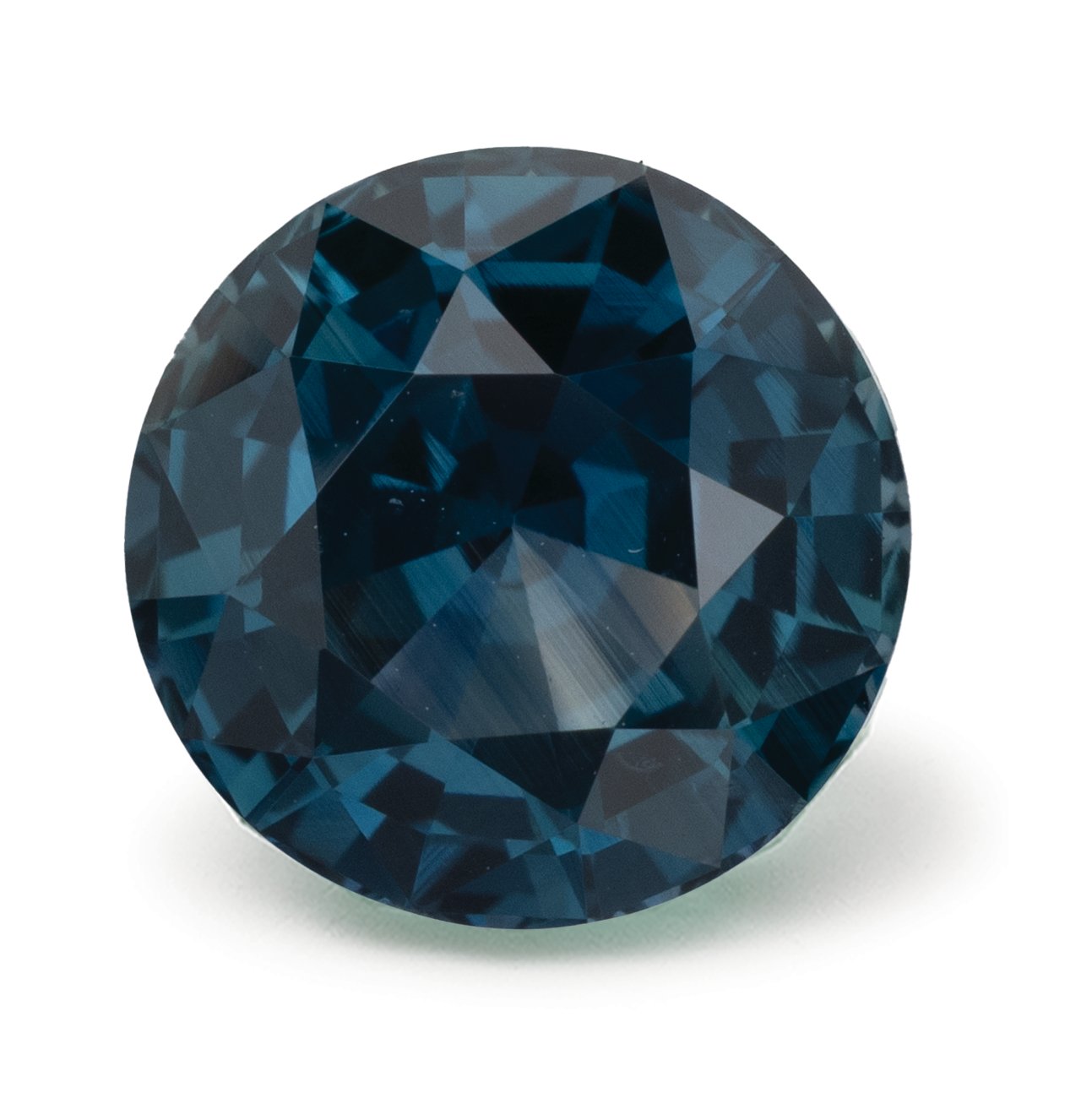 ROUND 3.74ct Natural Sapphire