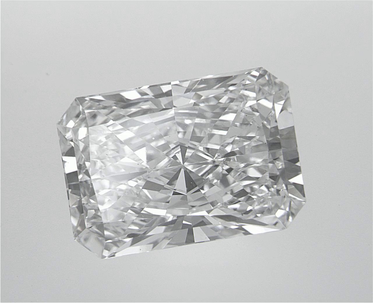 Diamond 500108084