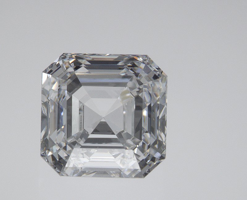 Diamond 500108647