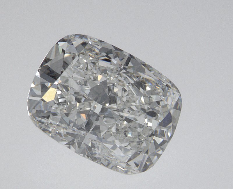 ELONGATED CUSHION 1.90ct G VVS2