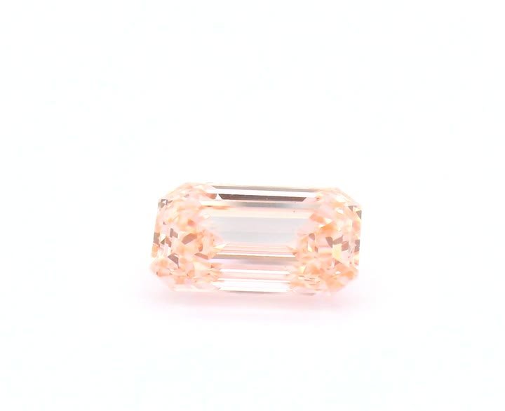 EMERALD 2.56ct Fancy Intense Pink VS1