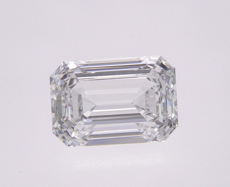 Diamond 500117543