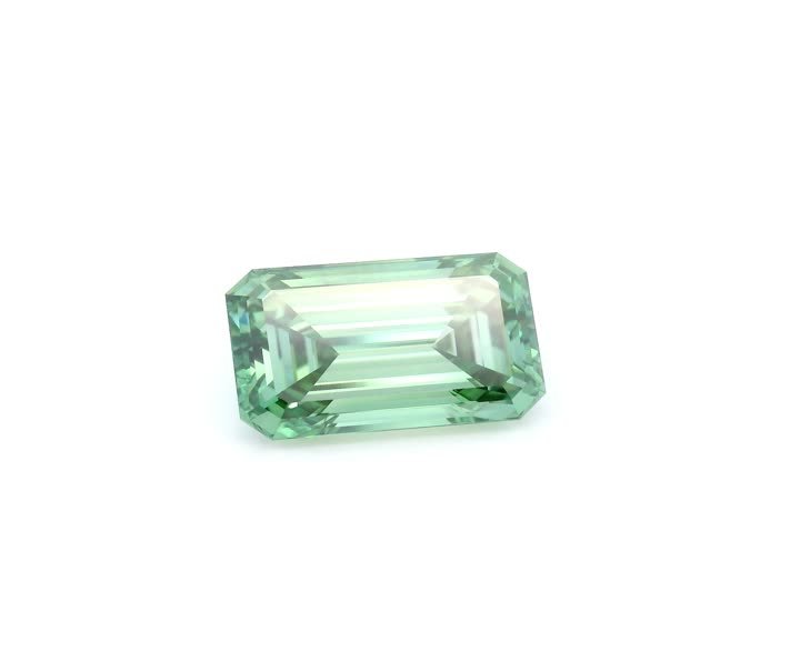 EMERALD 2.80ct Fancy Vivid Green VS1