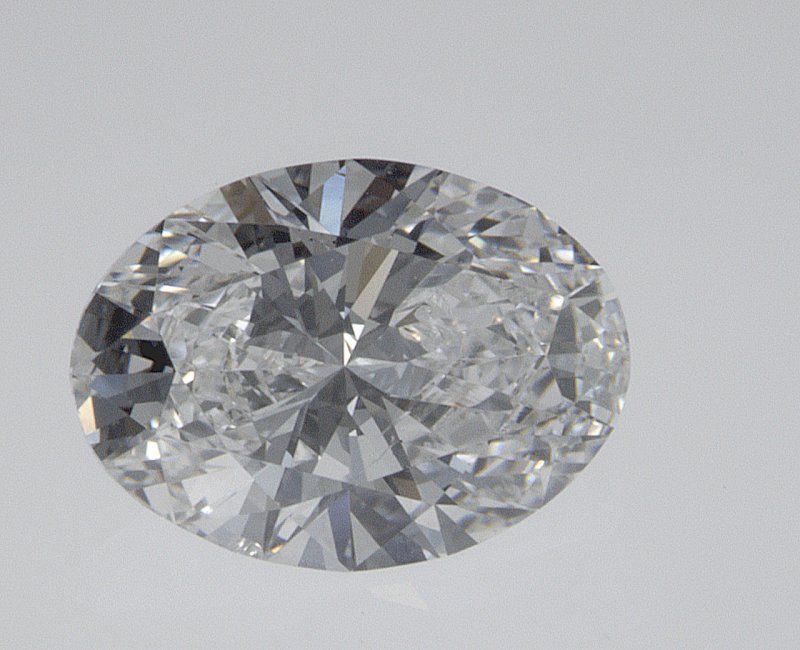 OVAL 0.90ct E SI1