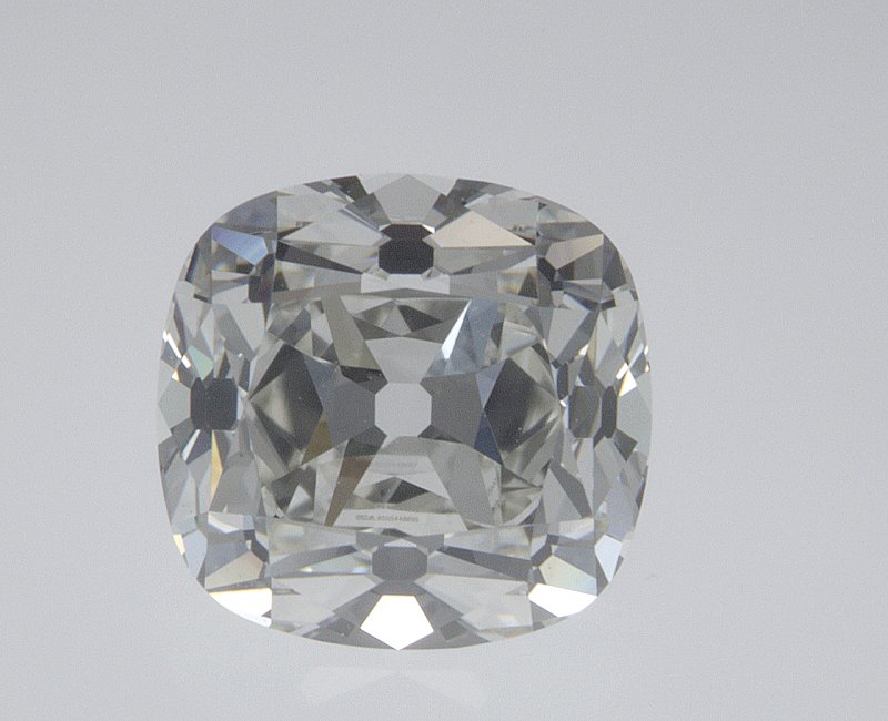 CUSHION 2.01ct J VVS2