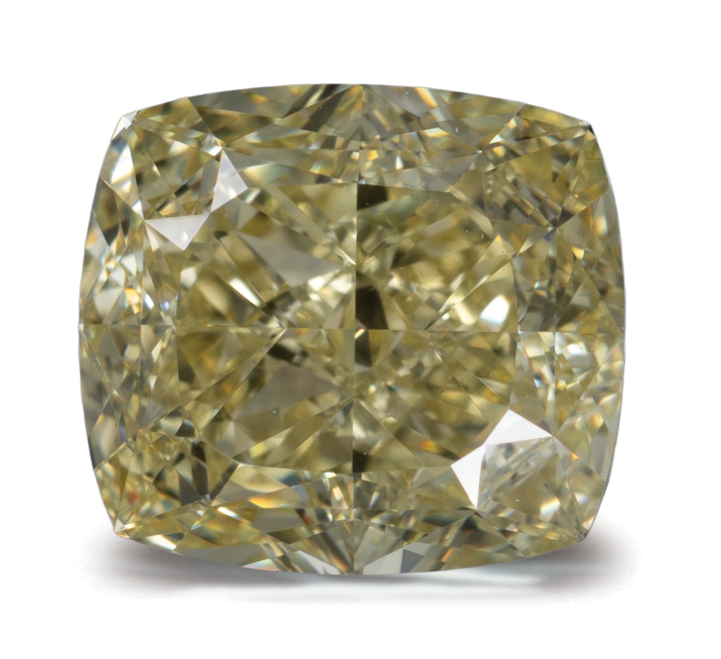 CUSHION 2.23ct Fancy Yellow VS2