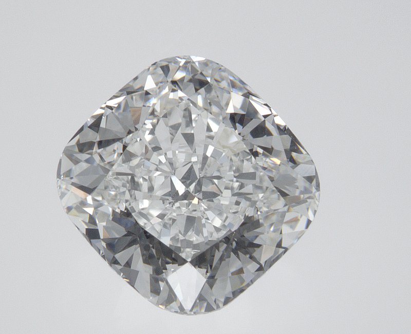 CUSHION 2.84ct E VVS2