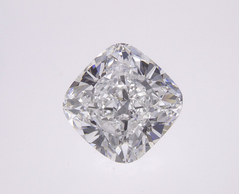 CUSHION 1.30ct E VVS2