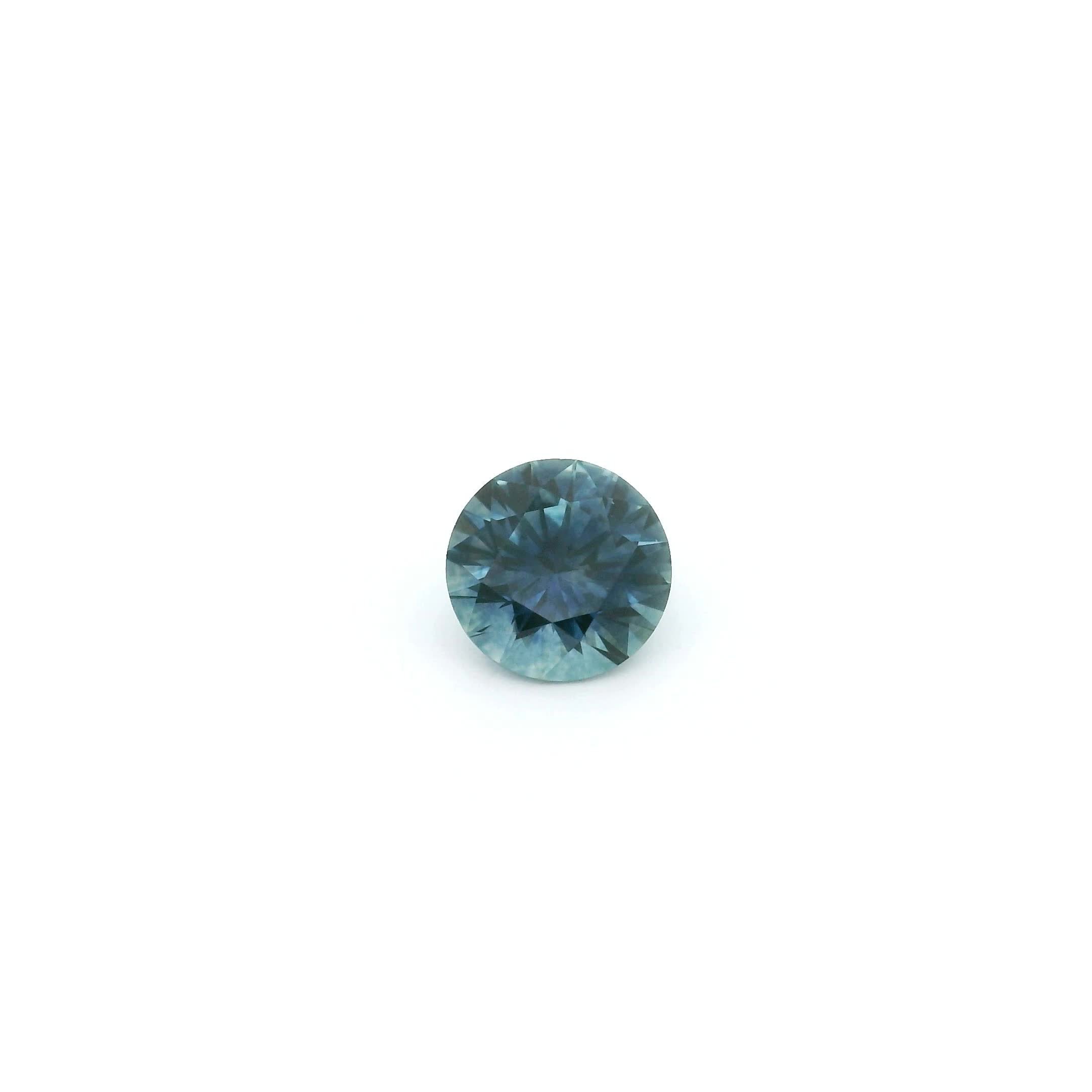 0.71 Carat Round Cut Diamond