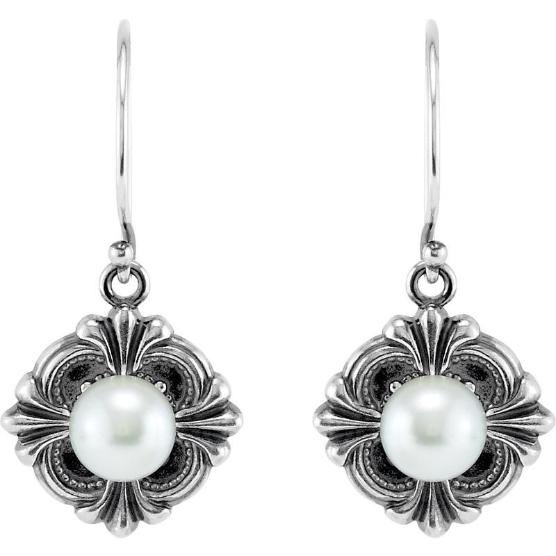 Vintage-Inspired Pearl Earrings