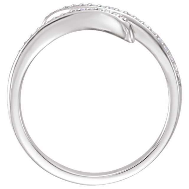 14K White 1/8 CTW Natural Diamond Ring