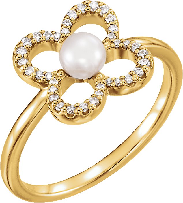 Pearl Clover Ring