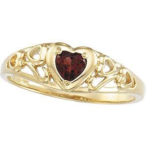 Heart Shaped Genuine Mozambique Garnet Ring 9 x 4mm Ref 804208