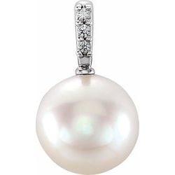 Accented Pearl Pendant