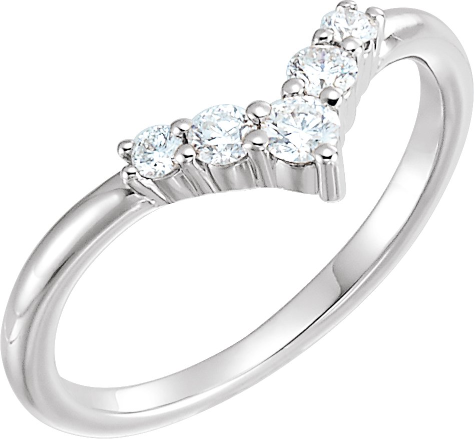 14K White 1/4 CTW Diamond Graduated "V" Ring