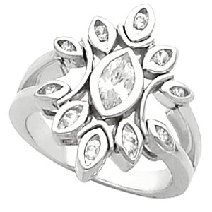 Ladies Right Hand Ring Ref 518957