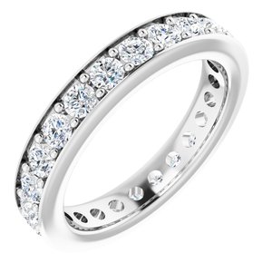 https://meteor.stullercloud.com/das/73061658?obj=metals&obj.recipe=white&obj=stones/diamonds/g_Accent&$standard$
