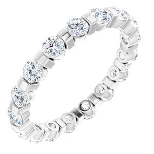https://meteor.stullercloud.com/das/73186257?obj=metals&obj.recipe=white&obj=stones/diamonds/g_Accent&$standard$