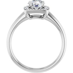 Vintage-Inspired Halo-Style Engagement Ring 