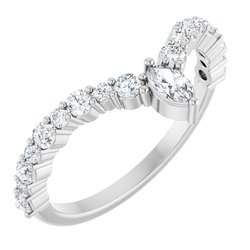 Accented "V" Ring