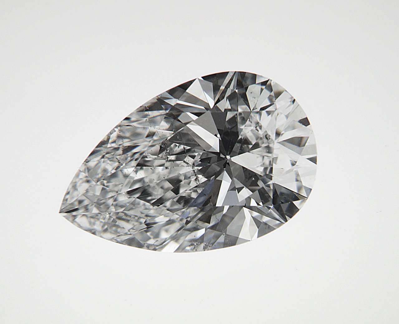 Pear 2.01 carat F SI1 Photo