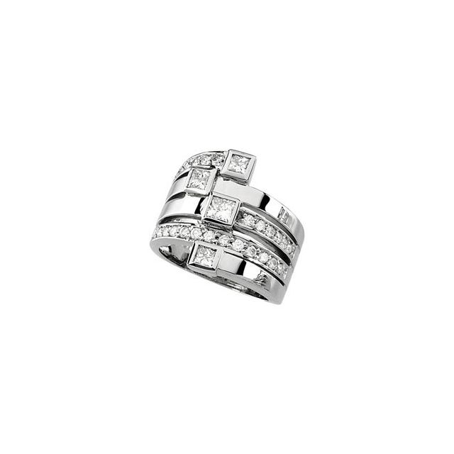 14K White 1 1/3 CTW Diamond Right Hand Ring