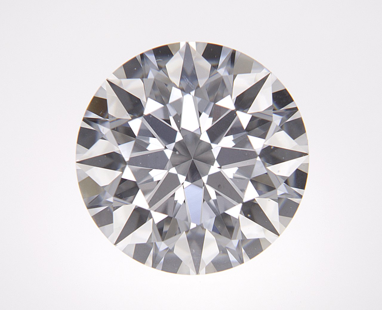 3.84 CT Round Lab-Grown Diamond Surrey Vancouver Canada Langley Burnaby Richmond